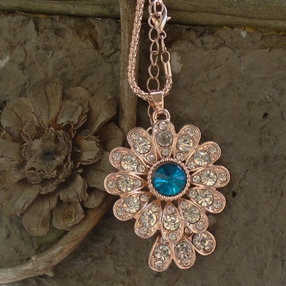 Gold Color Necklace Blue Rhinestone & Crystals - Picture 3 of 5